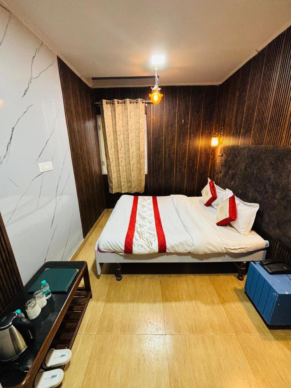 Hotel Amar Mussoorie Ngoại thất bức ảnh