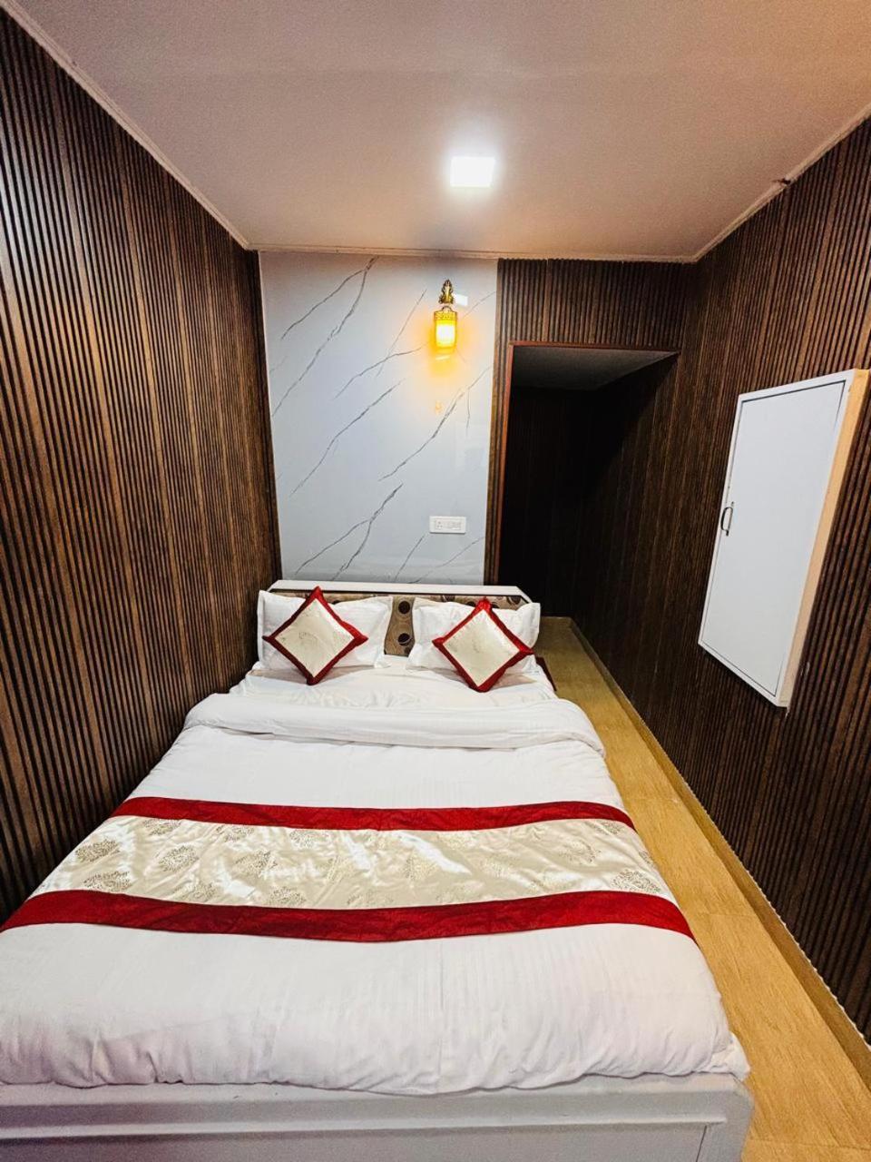 Hotel Amar Mussoorie Ngoại thất bức ảnh