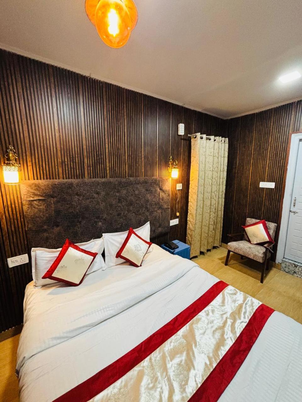 Hotel Amar Mussoorie Ngoại thất bức ảnh