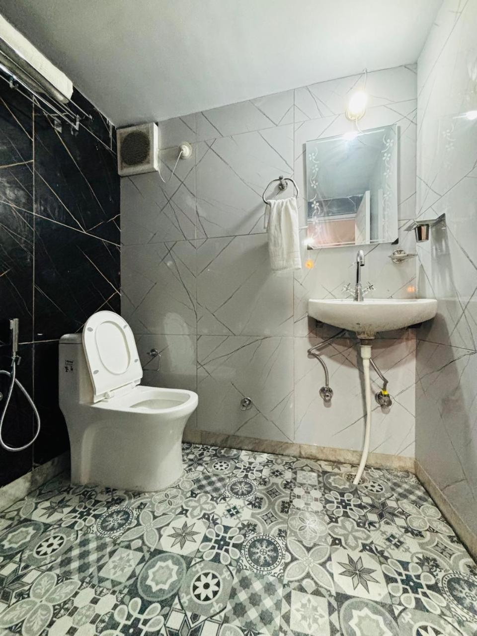 Hotel Amar Mussoorie Ngoại thất bức ảnh