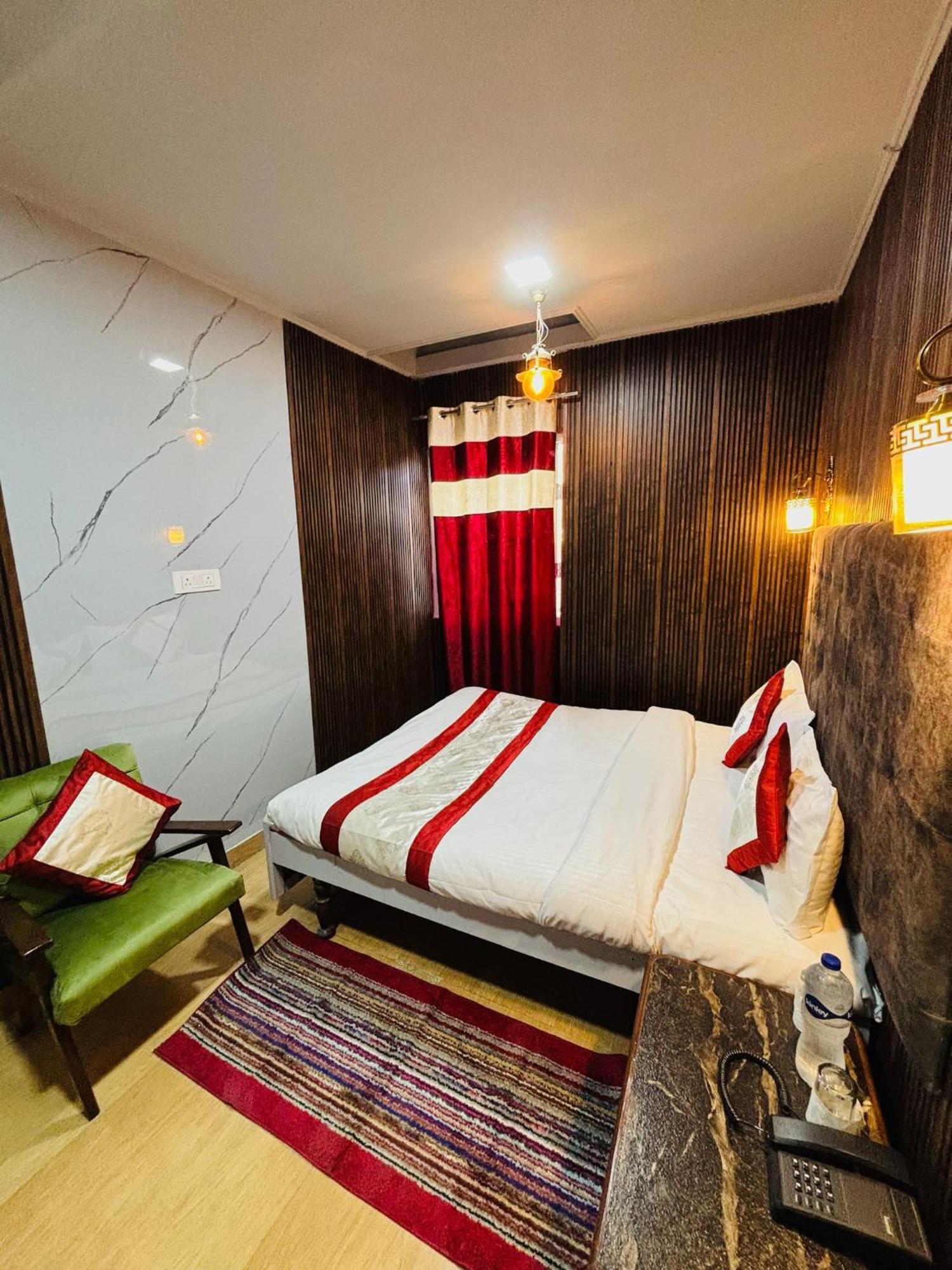 Hotel Amar Mussoorie Ngoại thất bức ảnh
